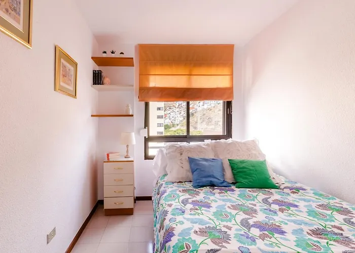 Cruz Harbor Views: Seaside Prime Location Apartamento *